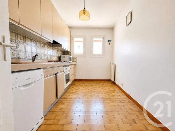Appartement T3 à vendre  3 pièces - 71 m 2   LA VALETTE DU VAR  - 83