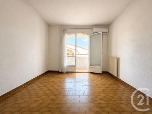 Appartement T3 à vendre  3 pièces - 71 m 2   LA VALETTE DU VAR  - 83