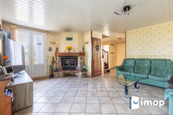 À 10 min à pied du RER E Bondy, maison familiale 4 chambres avec lumineuse véranda et jardin