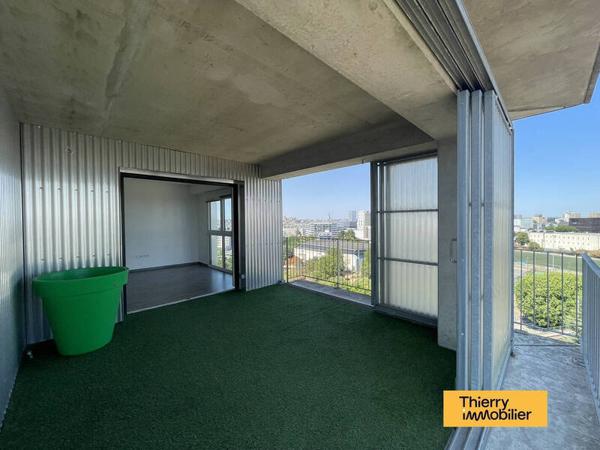 Appartement 2 pièces                                        - 44200 Nantes - Île de Nantes Réf : 127776