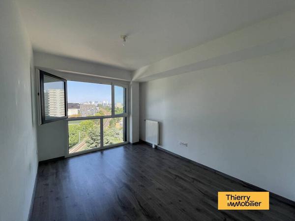 Appartement 2 pièces                                        - 44200 Nantes - Île de Nantes Réf : 127776