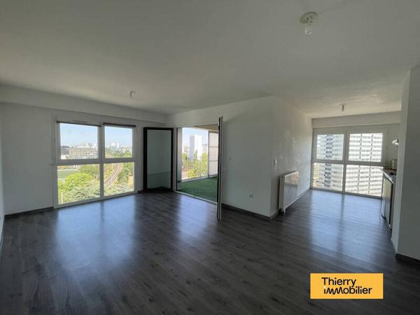 Appartement 2 pièces                                        - 44200 Nantes - Île de Nantes Réf : 127776