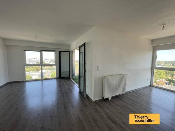 Appartement 2 pièces                                        - 44200 Nantes - Île de Nantes Réf : 127776