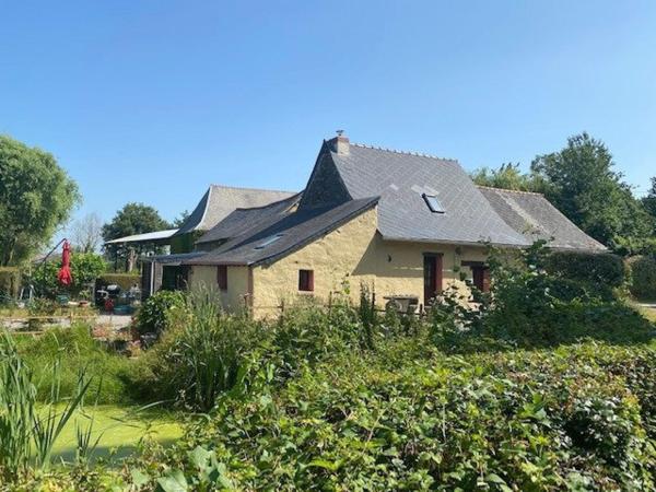Maison de campagne avec grand terrain proche foret