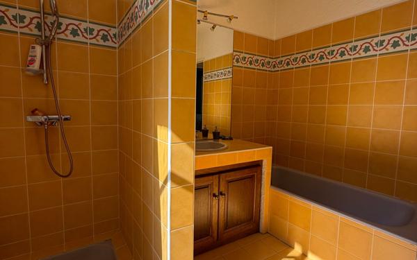 Maison à vendre    8 pièces • 368 m2 Noyarey