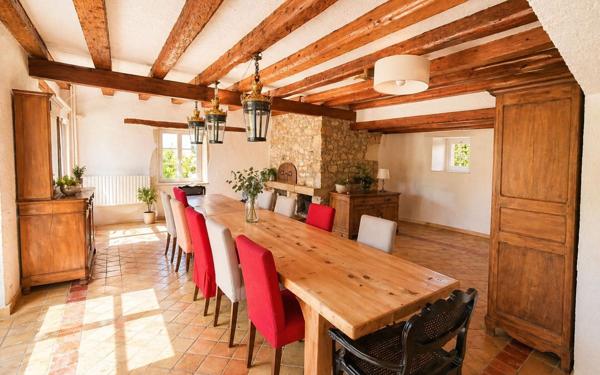 Maison à vendre    8 pièces • 368 m2 Noyarey