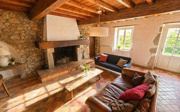 Maison à vendre    8 pièces • 368 m2 Noyarey