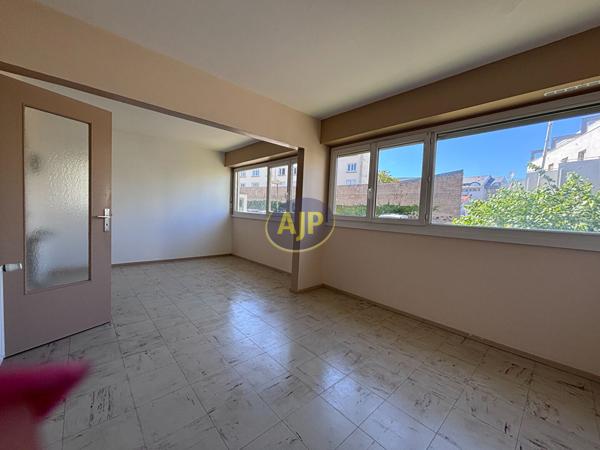 Appartement à louer Reze : 4 pièces, 70m² avec 2 chambre(s) à 983€ - AJP Immobilier Nantes Sud