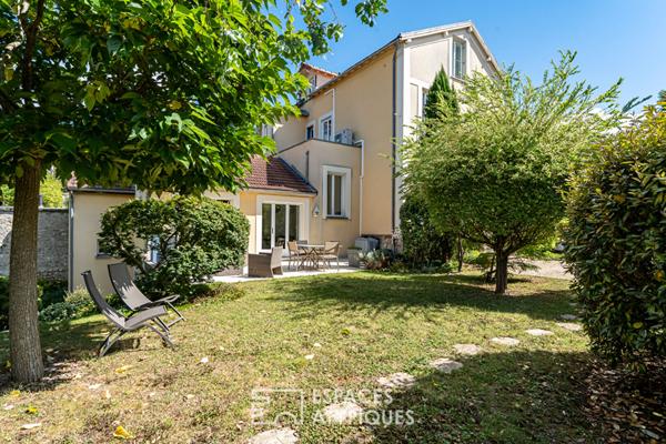 Lumineuse maison familiale avec jardin, au calme