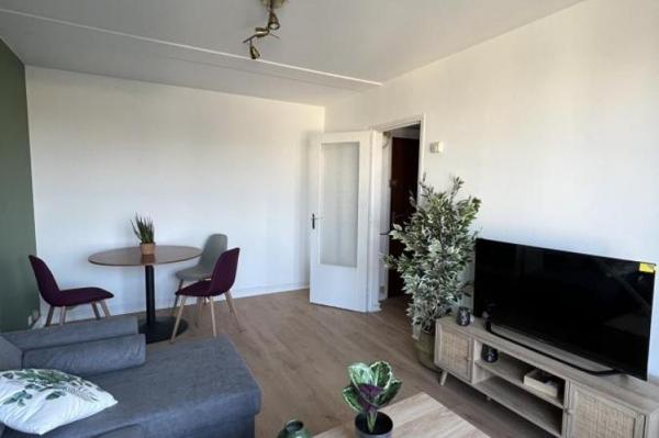 Location - Appartement 2 pièces 40 m 2 LE MANS (72000)