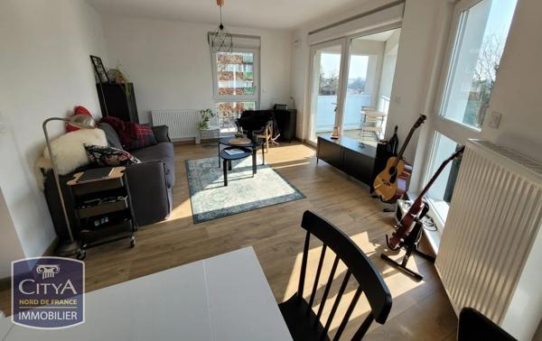 Appartement à louer 3 pièces 61.69m² Valenciennes (59300)