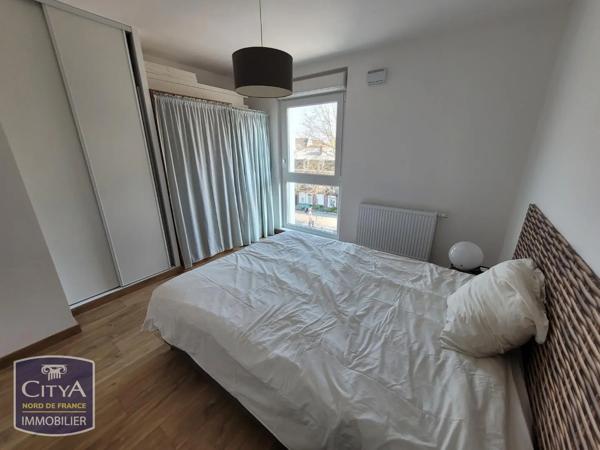 Appartement à louer 3 pièces 61.69m² Valenciennes (59300)