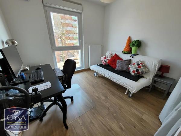 Appartement à louer 3 pièces 61.69m² Valenciennes (59300)