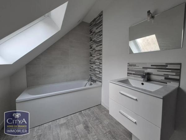 Maison à louer 2 pièces 62.62m² Poix-du-Nord (59218)