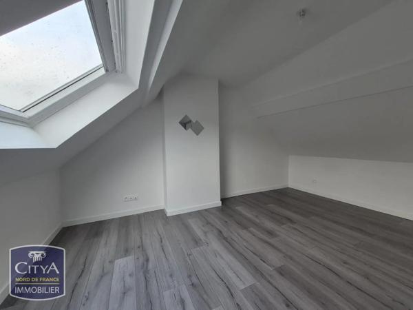 Maison à louer 2 pièces 62.62m² Poix-du-Nord (59218)