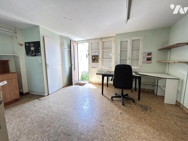 immeuble mixte professionnel et appartement à vendre à guer 56 morbihan