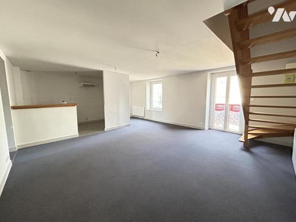 immeuble mixte professionnel et appartement à vendre à guer 56 morbihan