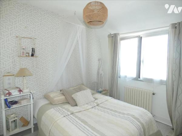 PLEYBEN- Duplex avec terrasse