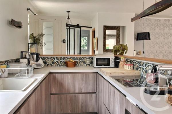 Maison à vendre  2 pièces - 54 m 2   BIOT  - 06