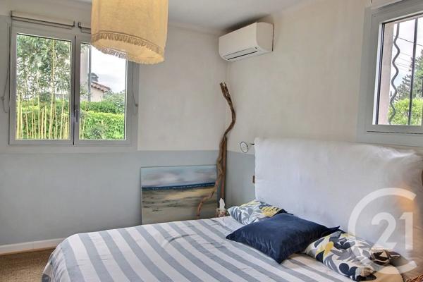 Maison à vendre  2 pièces - 54 m 2   BIOT  - 06