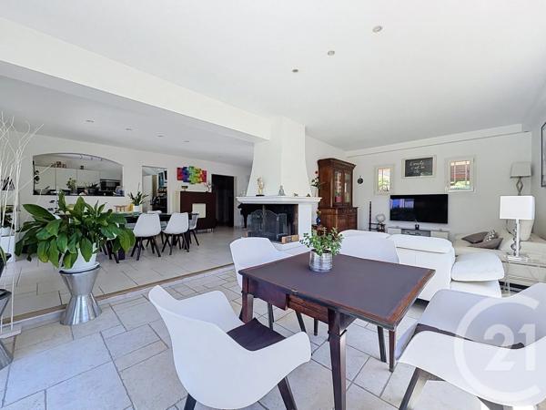 Maison à vendre  5 pièces - 138 m 2   MOUANS SARTOUX  - 06