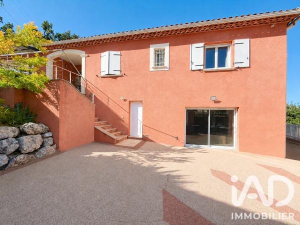 Maison à vendre 6 pièces 175,03 m² Sainte-Tulle