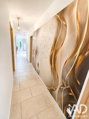 Maison à vendre 6 pièces 175,03 m² Sainte-Tulle