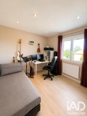 Maison à vendre 6 pièces 175,03 m² Sainte-Tulle