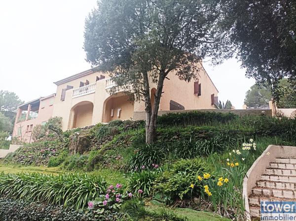 Maison
                                                                                                                                                                                                                                                                                                                        6 pièce(s)                                                                                                                                                                                                          2 chambre(s)                                                                                                                                                                                                          110.65  m²
