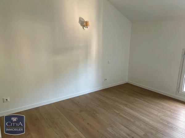Appartement à louer 3 pièces 64.07m² Orange (84100)