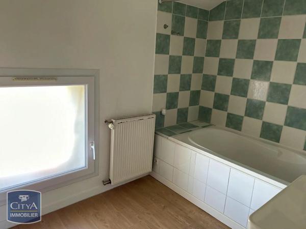 Appartement à louer 3 pièces 64.07m² Orange (84100)