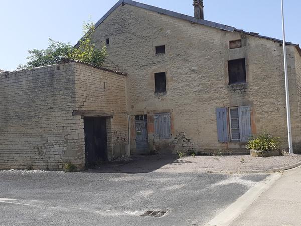 Grange Orges 4 pièce(s) 187 m2