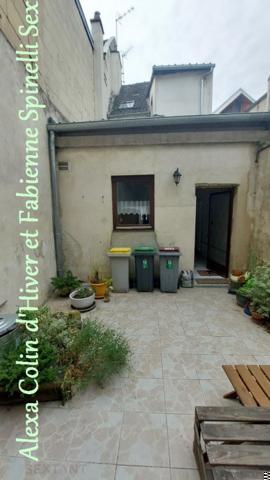 Maison centre ville avec terrasse et patio