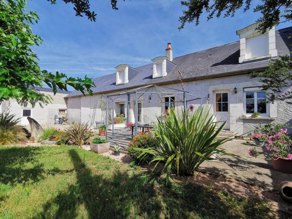 Maison 6 pièces, grand terrain et nombreuses dépendances