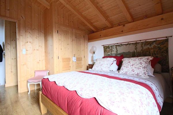 SAMOENS , CHALET MITOYEN ,EN COPROPRIÉTÉ , 3 pièces ,62 m2 ,460 000 euros