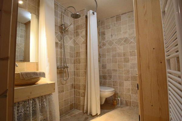 SAMOENS , CHALET MITOYEN ,EN COPROPRIÉTÉ , 3 pièces ,62 m2 ,460 000 euros