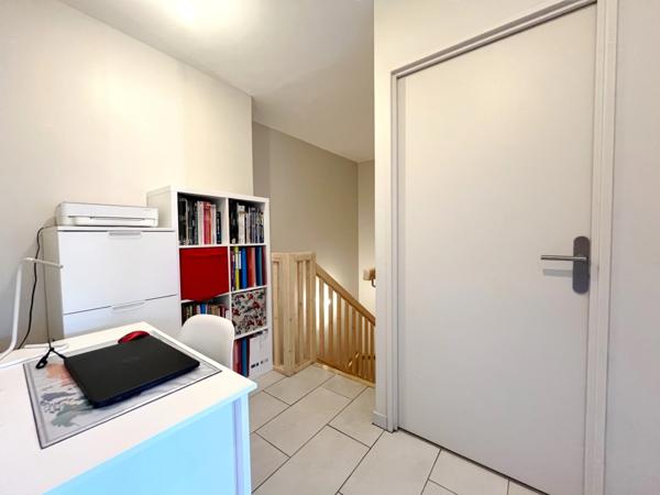 Appartement à vendre 4 pièces MEYZIEU (69)