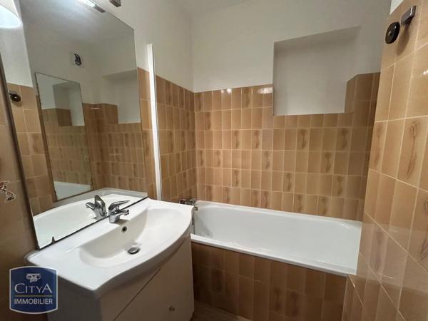 Appartement à louer 2 pièces 50.01m² Périgueux (24000)