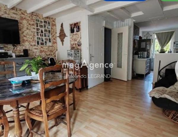 Immeuble à GUINES, 62340 - 70m²