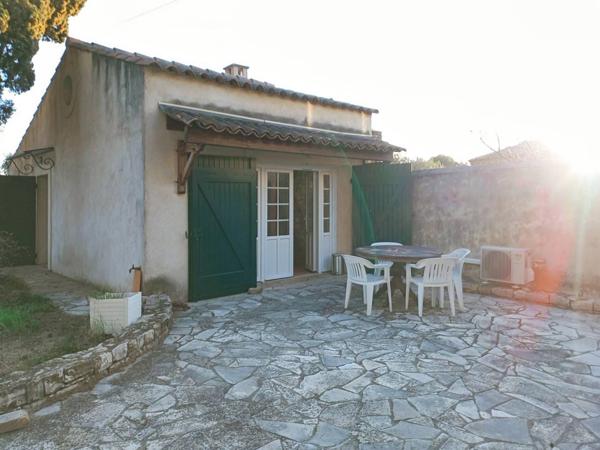 Petite maison 1 chambre avec extérieur.