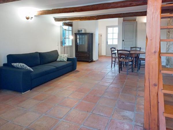 Petite maison 1 chambre avec extérieur.