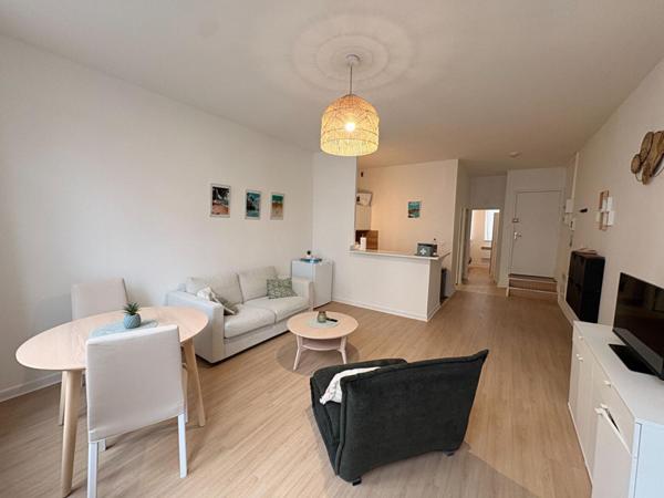 A LOUER : T2 à LILLE • Rue Pierre Mauroy - Gare Lille Flandre • 670 € CC • Réf. G1497-1