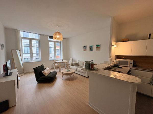 A LOUER : T2 à LILLE • Rue Pierre Mauroy - Gare Lille Flandre • 670 € CC • Réf. G1497-1