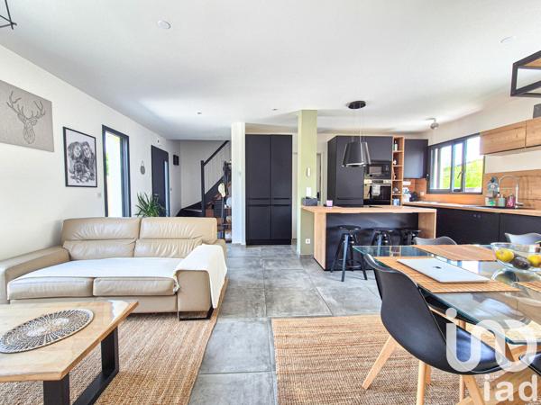 Maison à vendre 5 pièces 89 m² Houdan