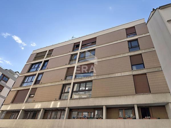 Michel Bizot Studio/ 2 pièces 39 m²