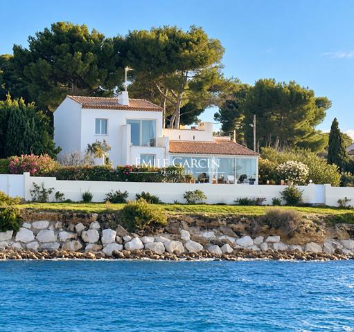 À vendre - Carry-le-Rouet - Villa pied dans l'eau- vue à 180 °