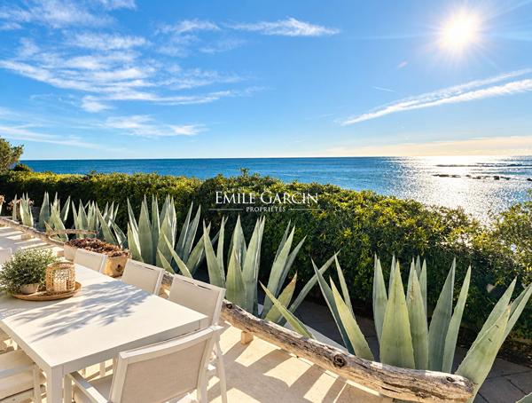 À vendre - Carry-le-Rouet - Villa pied dans l'eau- vue à 180 °
