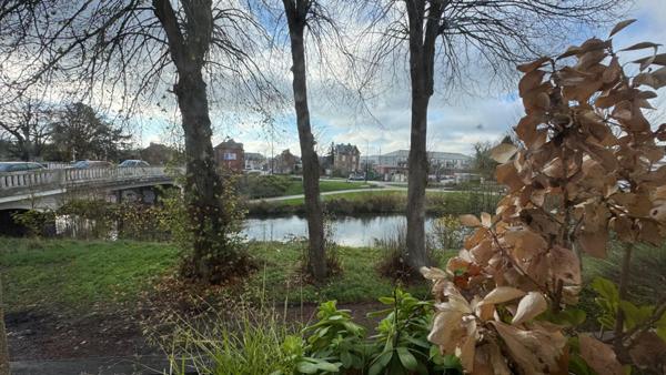 Maison à Abbeville 10 pièce(s) 212 m2 proche centre ville