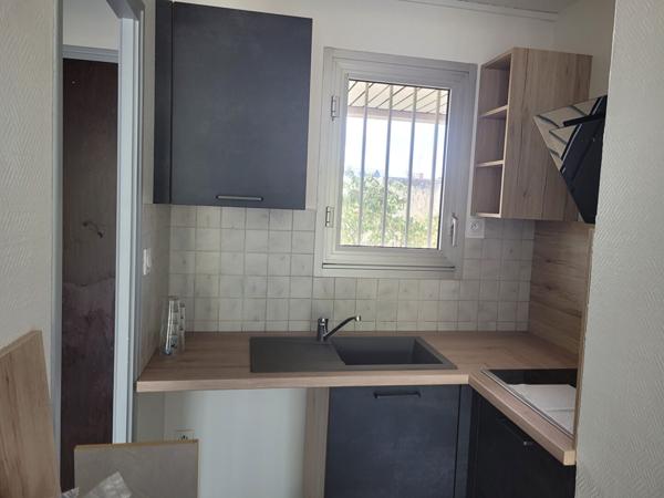 ROCHEFORT centre - appartement en duplex exposé EST, de type 3 avec ascenseur