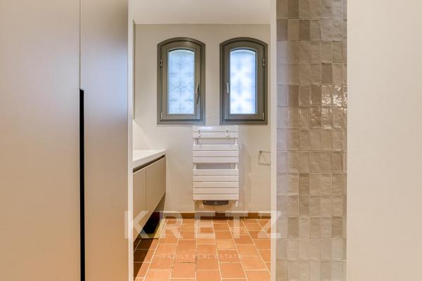 Marseille 11ᵉ – Eoures – Élégante propriété familiale avec piscine et fort potentiel